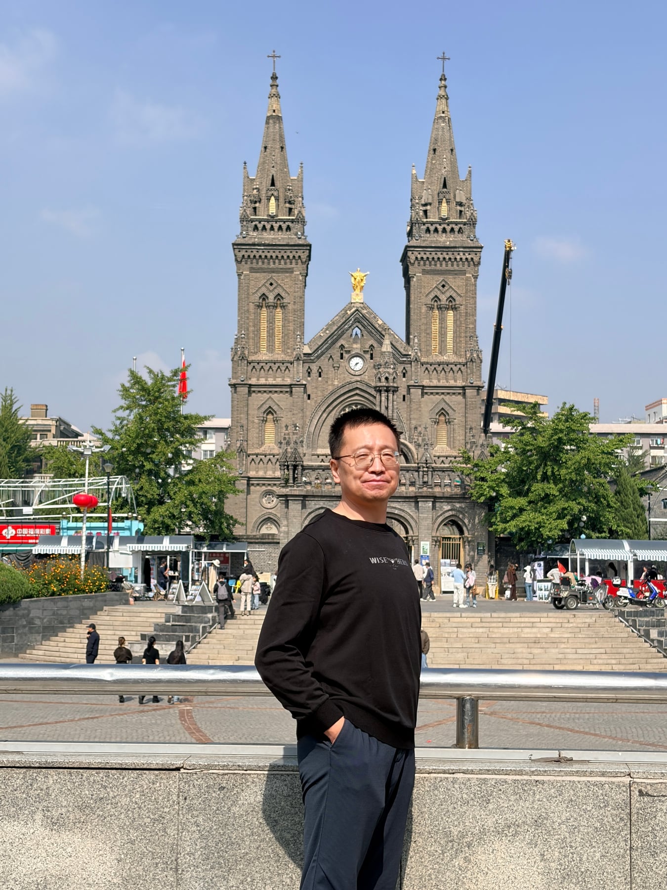 爸爸 · 小南教堂前